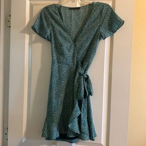 Abercrombie & Fitch green floral wrap dress
